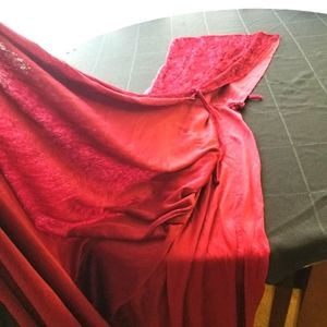 Costume cape burgundy